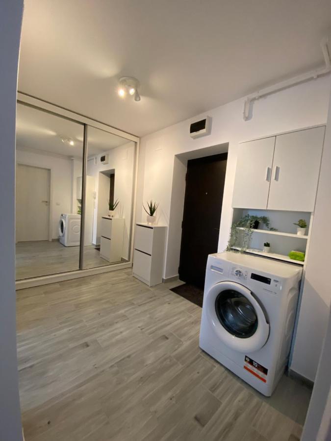 Zian Flat Lägenhet Bukarest Exteriör bild